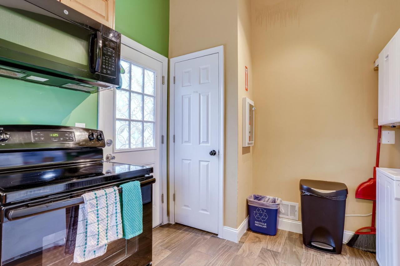 Villa Escape To Our Cozy 3 Bed Rm 2 Bath Unit In Alexandria Va Exterior foto