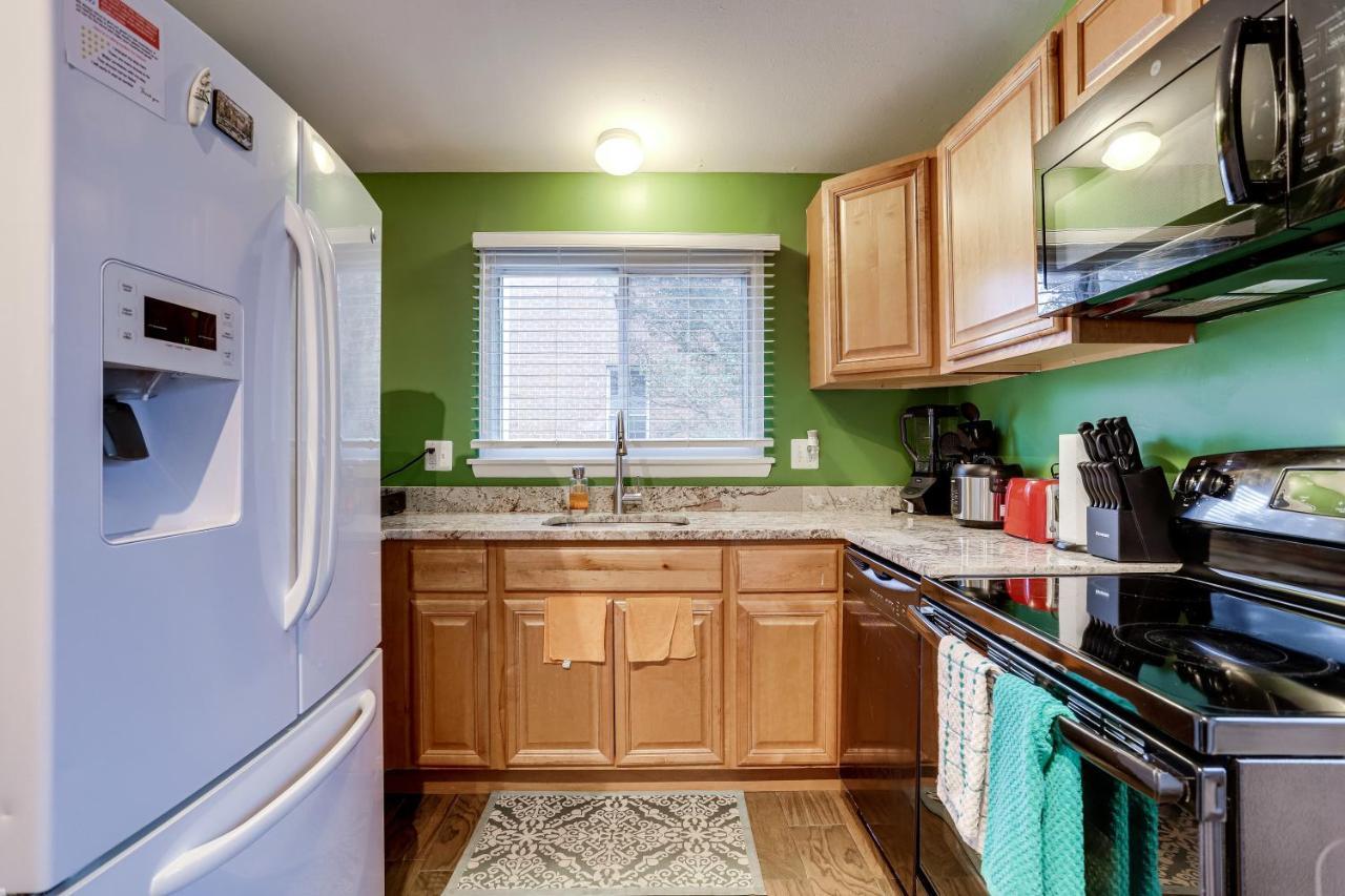 Villa Escape To Our Cozy 3 Bed Rm 2 Bath Unit In Alexandria Va Exterior foto